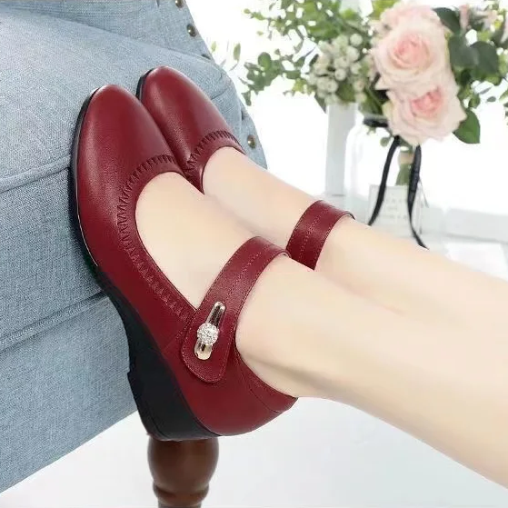 Sandália Ortopédica Feminina - Manuella- Descubra o equilíbrio perfeito entre estilo e conforto
