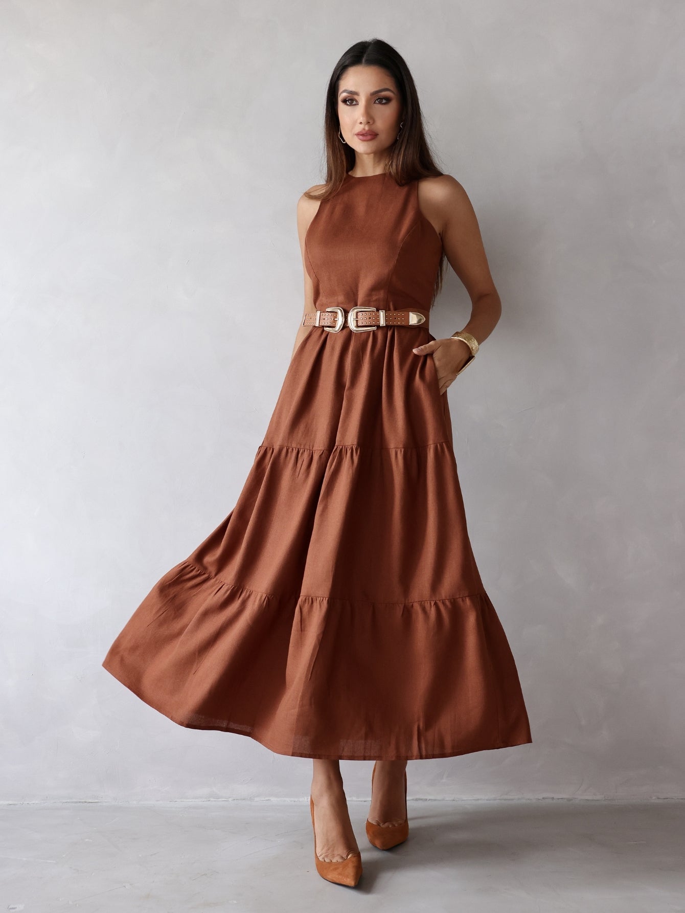 Vestido de Linho Sofia- A Combinação perfeita entre estilo e conforto