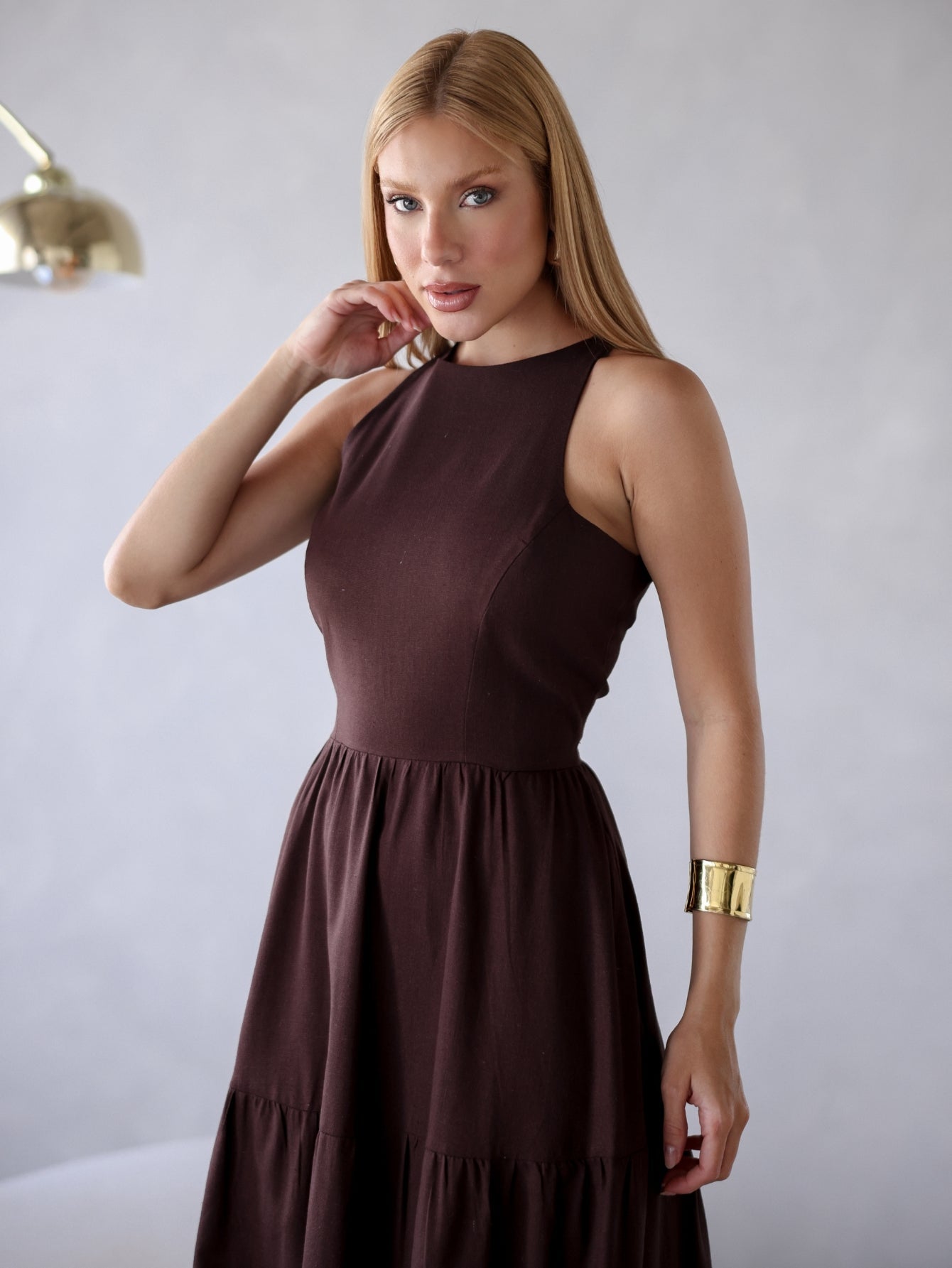 Vestido de Linho Sofia- A Combinação perfeita entre estilo e conforto