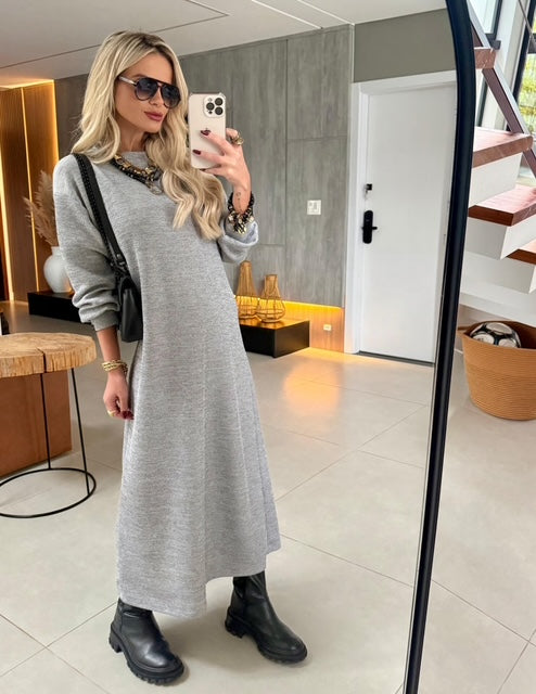 Vestido Midi Tricot Maria- Conforto e Sofisticação que Você Merece!