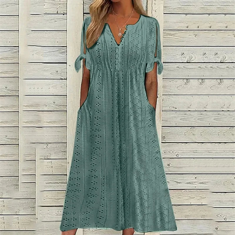 Encante- se com o Vestido de Renda Luísa - Perfeito para dias quentes, encontros especiais ou passeios ao ar livre