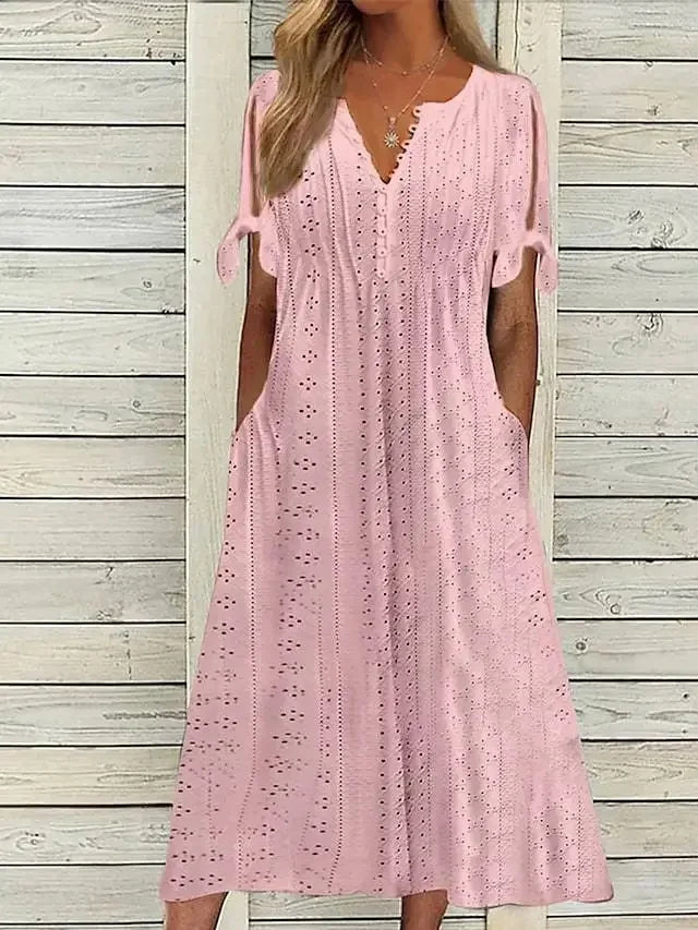 Encante- se com o Vestido de Renda Luísa - Perfeito para dias quentes, encontros especiais ou passeios ao ar livre