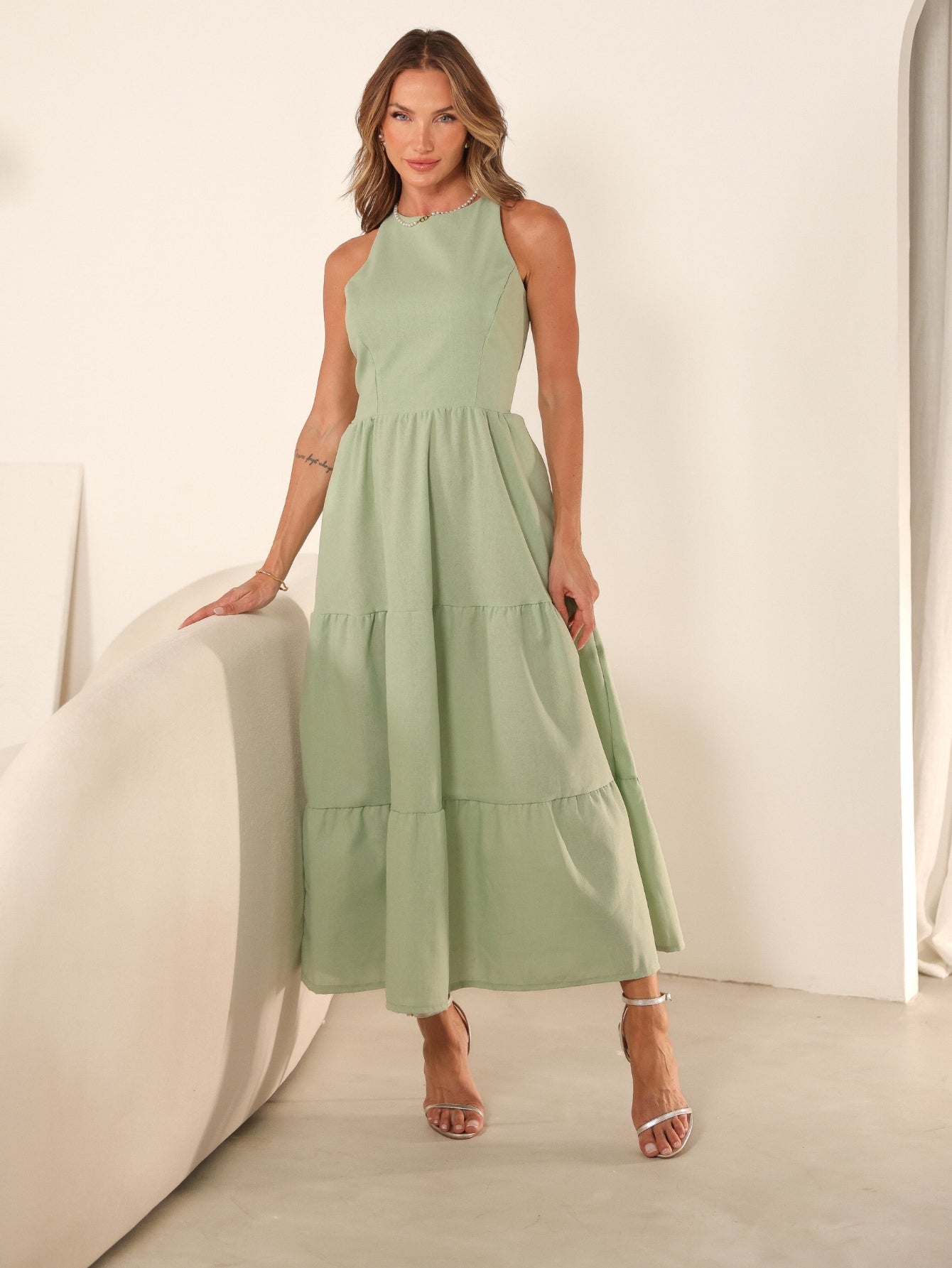 Vestido de Linho Sofia- A Combinação perfeita entre estilo e conforto