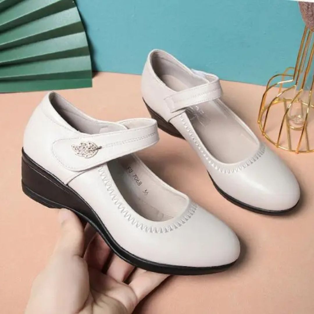 Sandália Ortopédica Feminina - Manuella- Descubra o equilíbrio perfeito entre estilo e conforto
