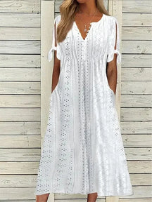 Encante- se com o Vestido de Renda Luísa - Perfeito para dias quentes, encontros especiais ou passeios ao ar livre