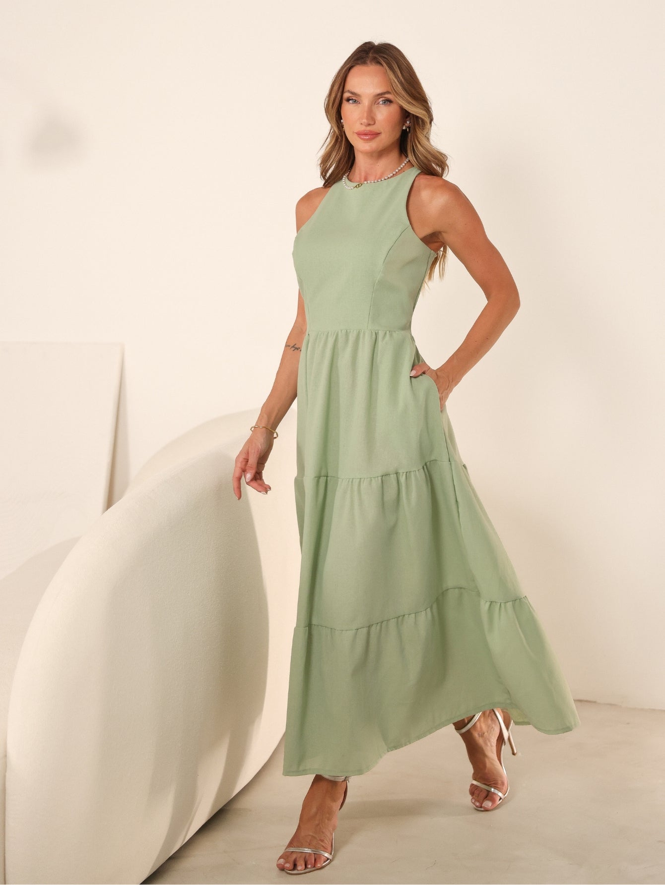Vestido de Linho Sofia- A Combinação perfeita entre estilo e conforto