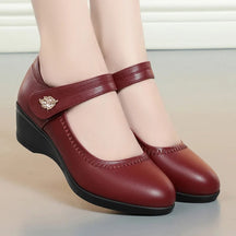 Sandália Ortopédica Feminina - Manuella- Descubra o equilíbrio perfeito entre estilo e conforto