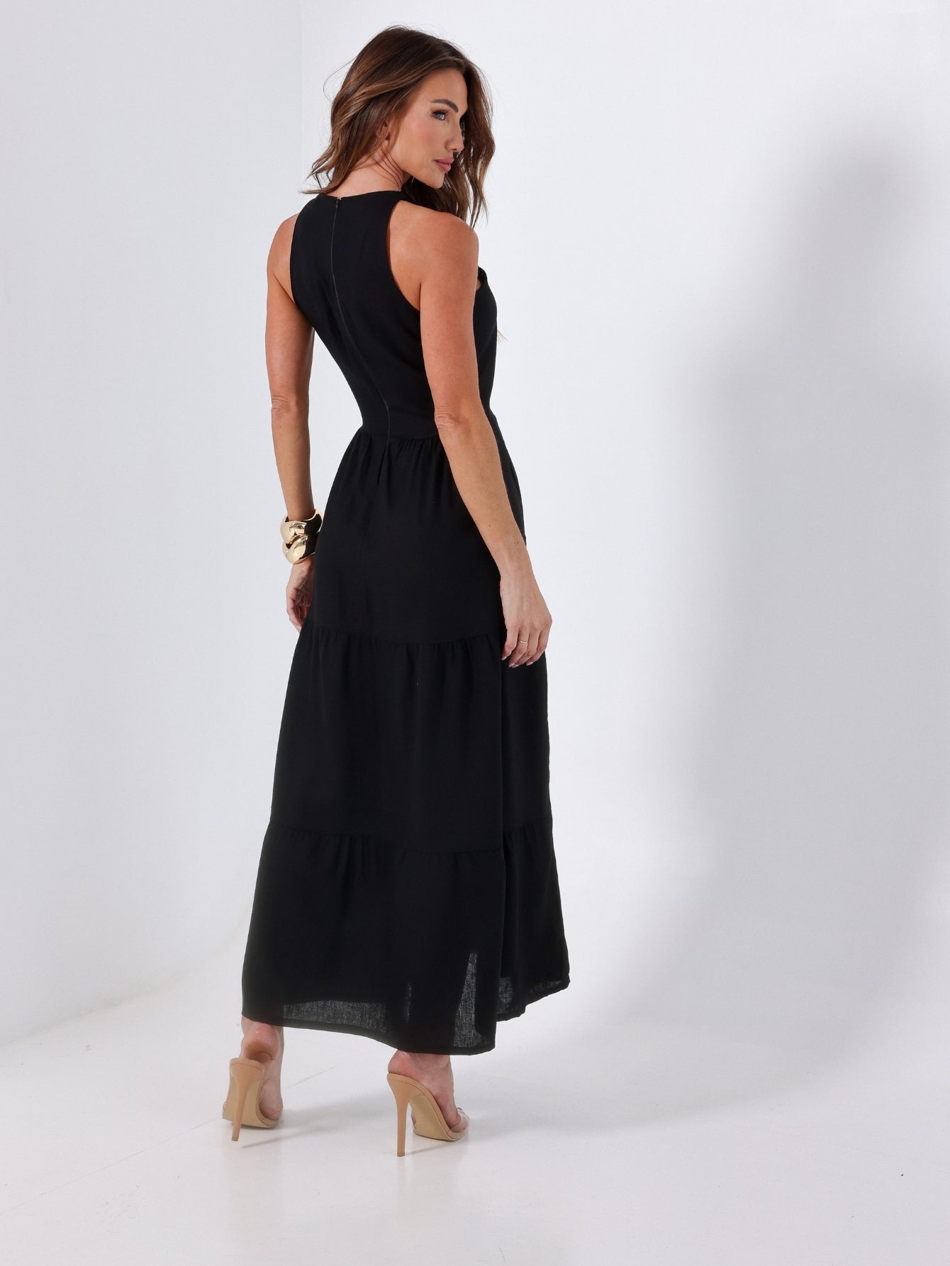 Vestido de Linho Sofia- A Combinação perfeita entre estilo e conforto
